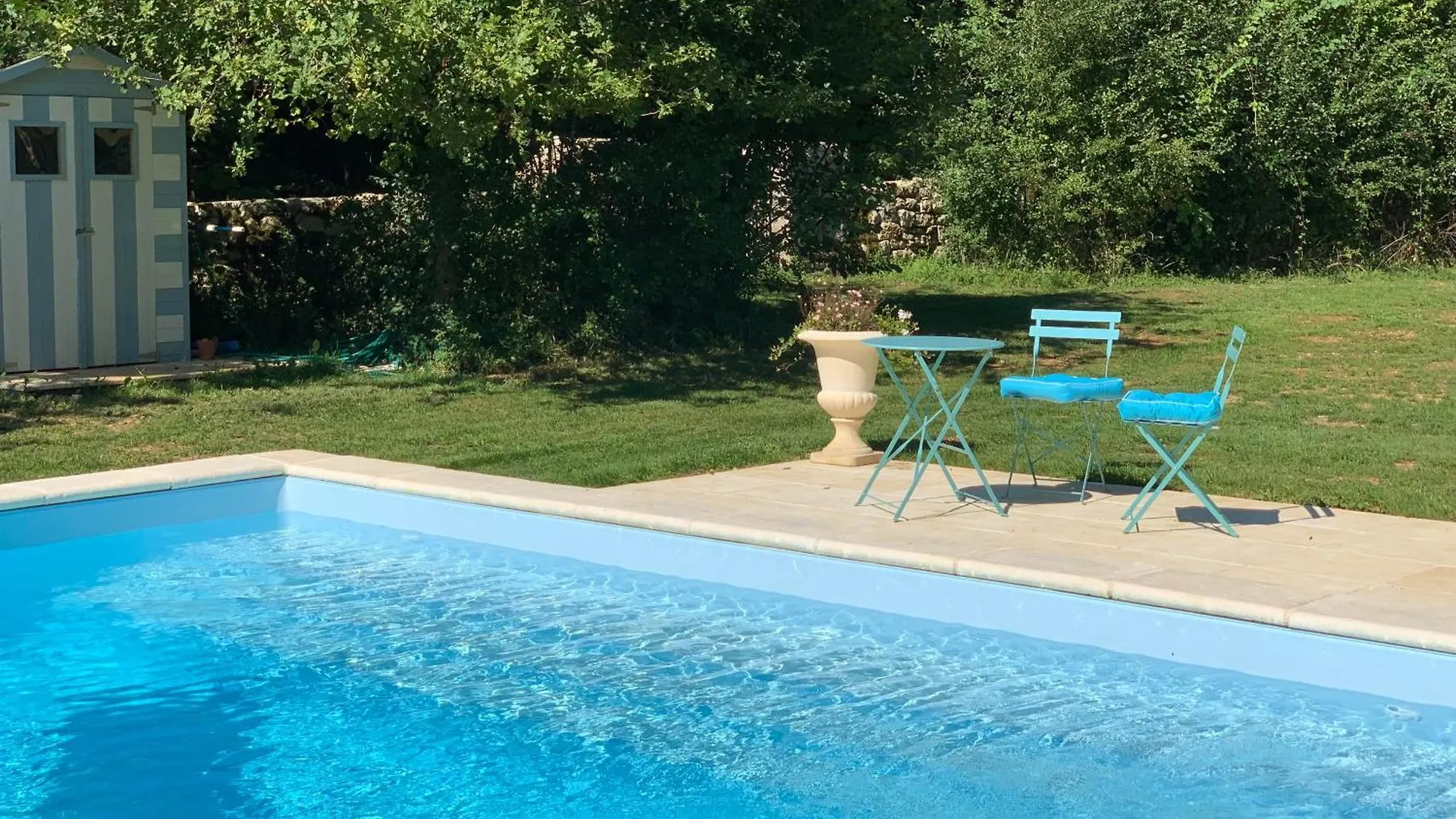 Chateau Mas De Pradie B&B Garden View Room Foissac  0*, Foissac (Aveyron) Frankrike
